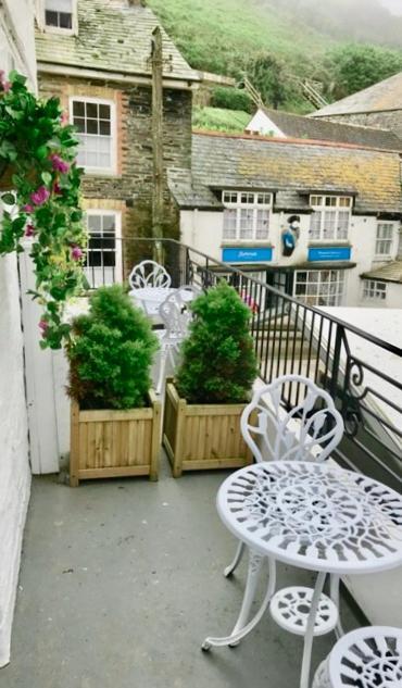 The Slipway B&B พอร์ตไอแซค ภายนอก รูปภาพ